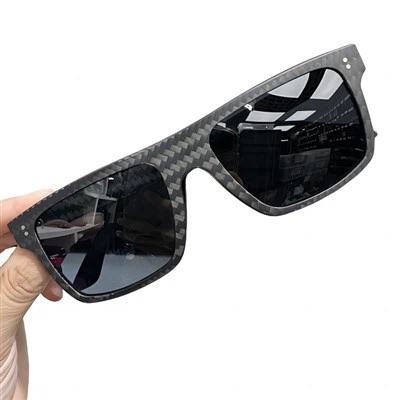Справжні сонцезахисні окуляри з вуглецевого волокна